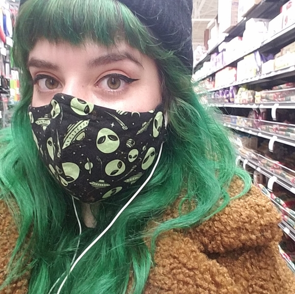 Meet your Posher, Melanie - Picture 6 of 6